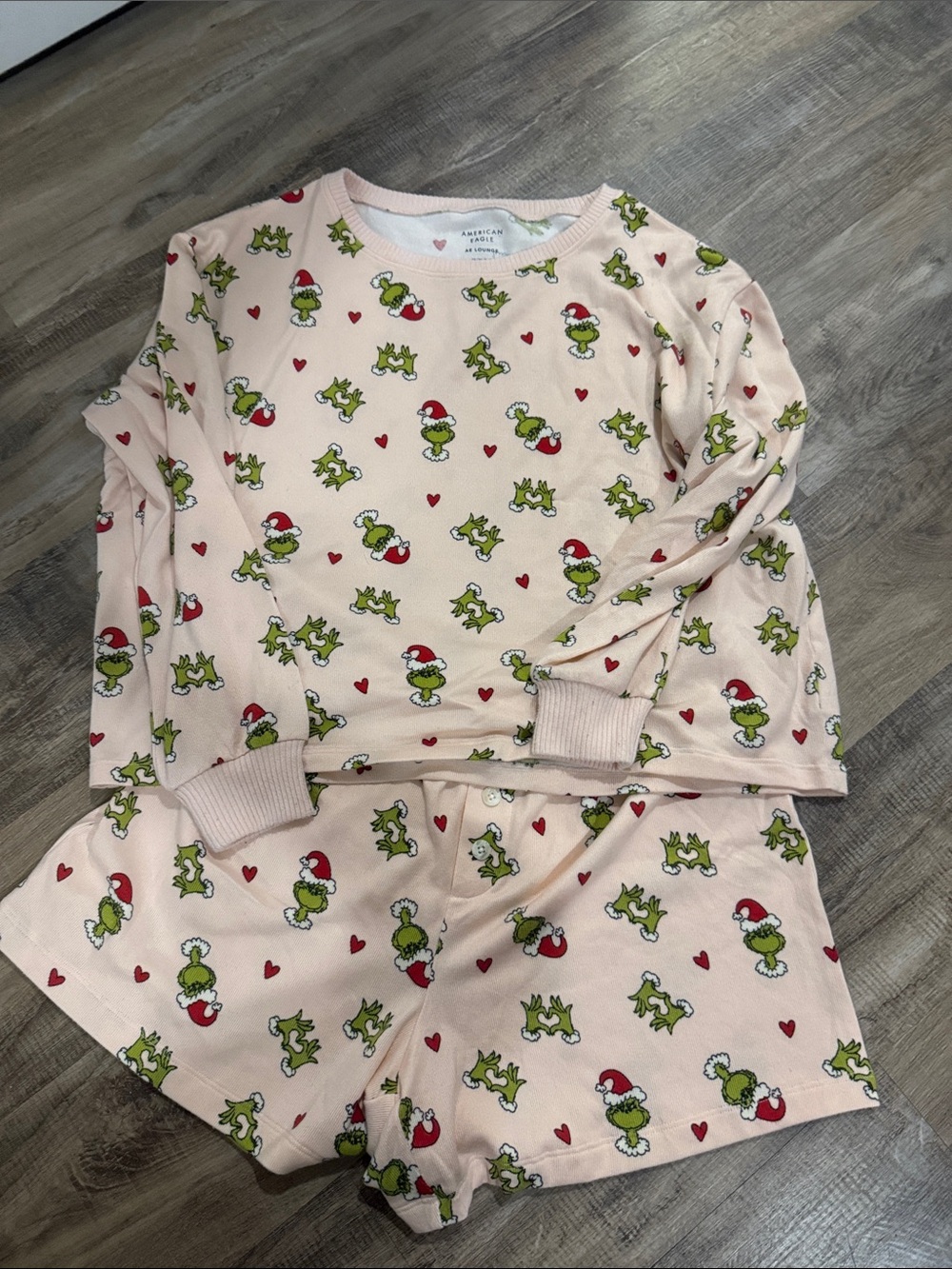 American Eagle Pink Grinch Holiday Pajama Set size XS